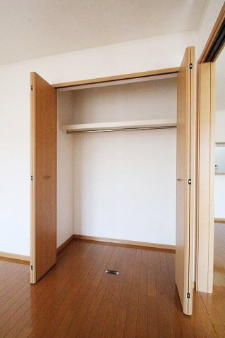 コゥジィーコートＢの収納