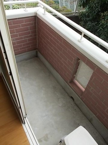 ピュアティ弐番館のバルコニー
