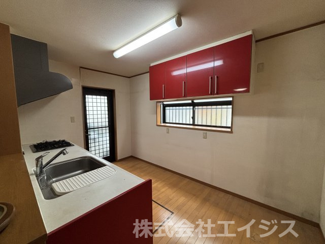 八代市鷹辻町中古平屋戸建のキッチン|キッチンです