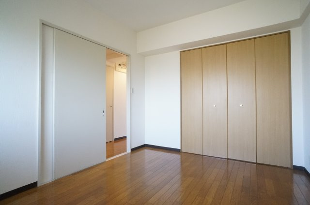 ボヌールソシアの洋室|参考、同建物・反転間取りの号室