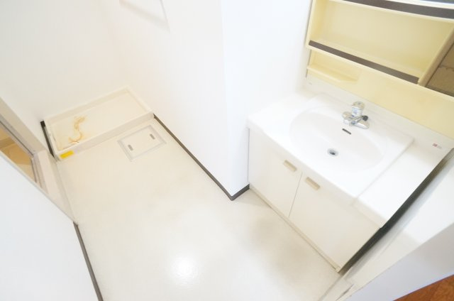 ボヌールソシアの洗面所|参考、同建物・反転間取りの号室