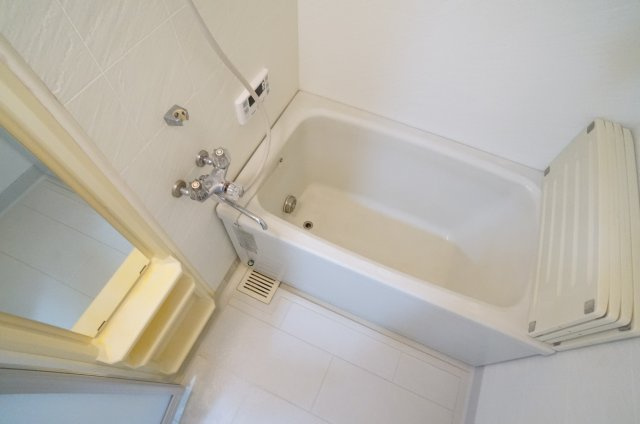 ボヌールソシアの浴室|参考、同建物・反転間取りの号室