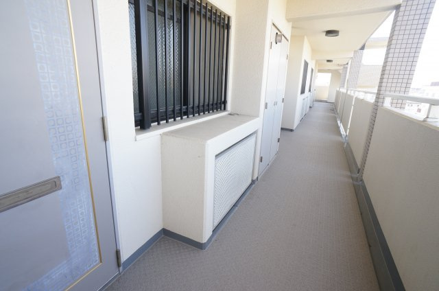 ボヌールソシアの玄関|参考、同建物・反転間取りの号室