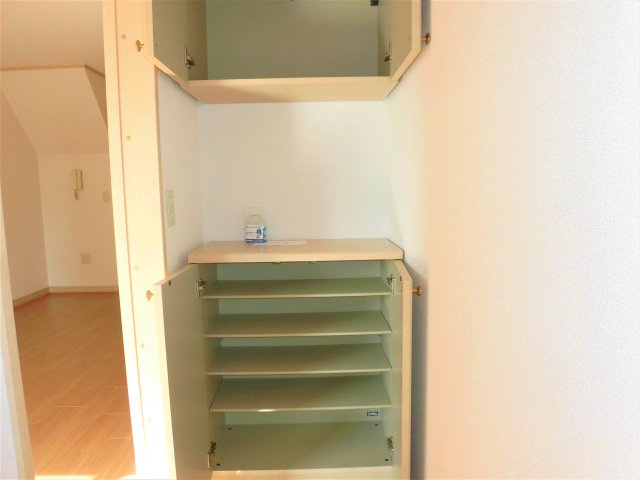 プラッサムコート万石Bの玄関|イメージ写真