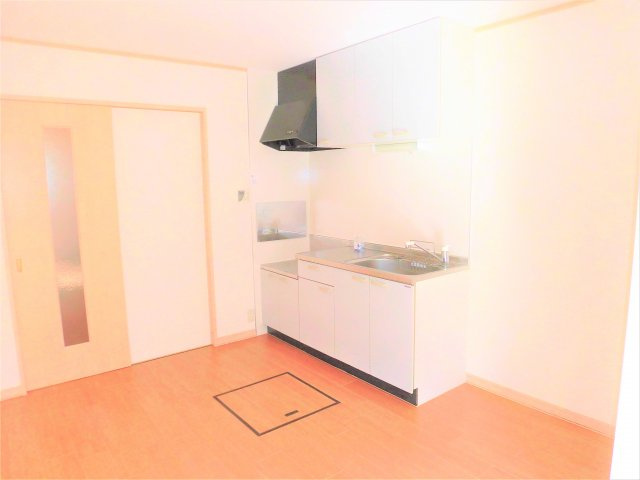 プラッサムコート万石Bのキッチン|イメージ写真