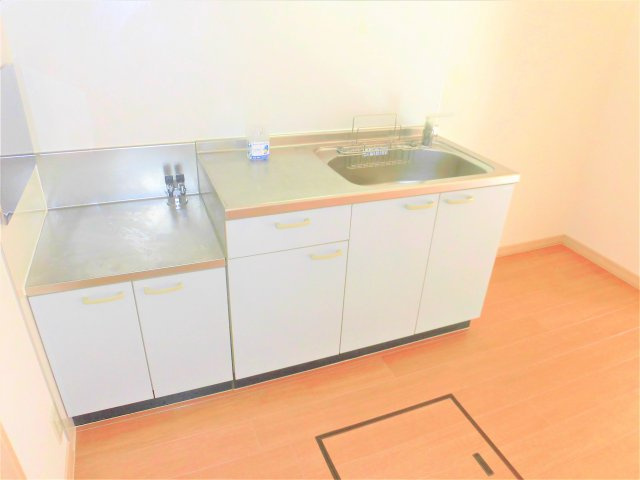 プラッサムコート万石Bのキッチン|イメージ写真