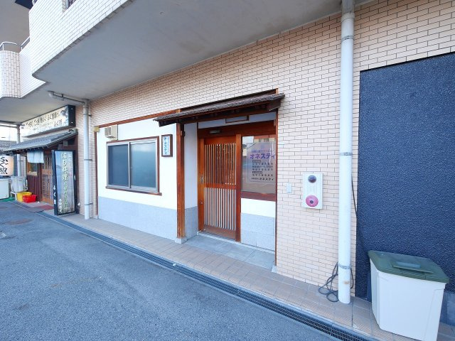 アルファパレス