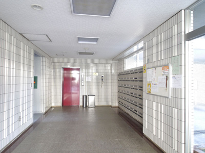 【ロビー】 | クラウンレインボー | エレベーター完備で移動もらくらく♪