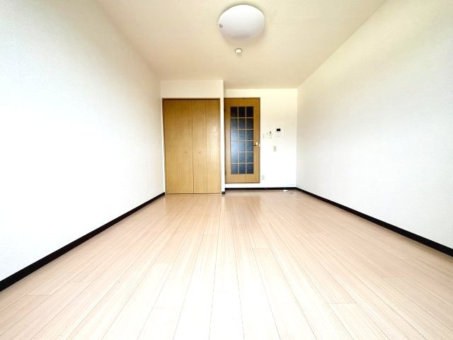 アジュールの居間・リビング
