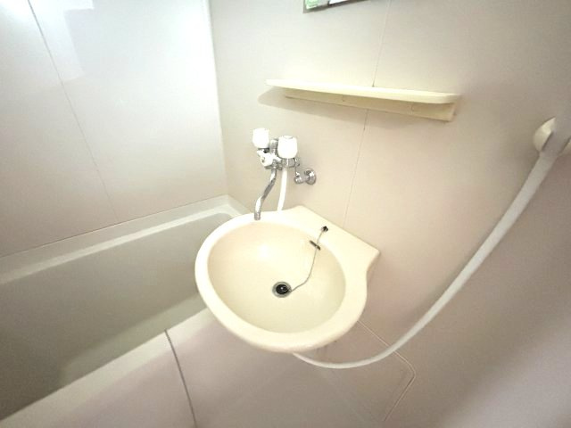 アジュールの洗面所