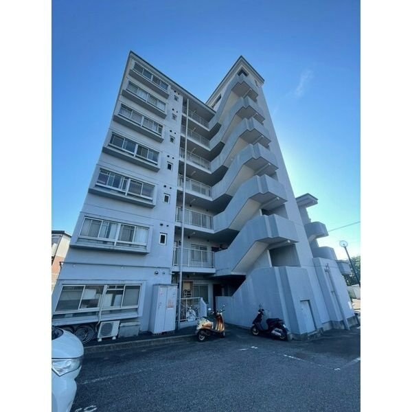 第二大徳マンションの外観