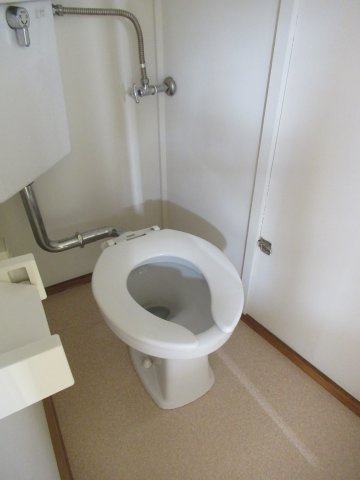 兵庫県公社　伊丹鴻池　９B号棟のトイレ|コンパクトで使いやすいトイレです