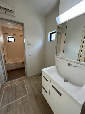 堺市東区北野田新築戸建て　2号棟の洗面所