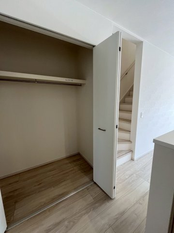 堺市東区北野田新築戸建て　2号棟の収納