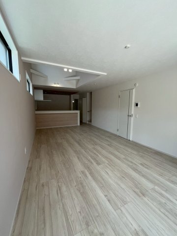 堺市東区北野田新築戸建て　2号棟の居間・リビング