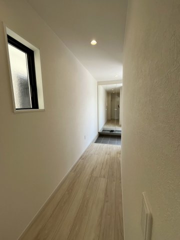 堺市東区北野田新築戸建て　2号棟の玄関
