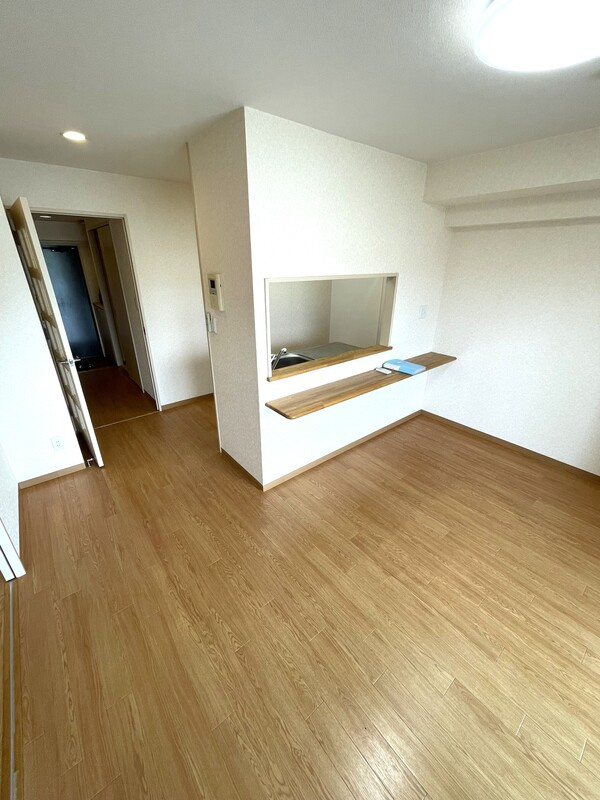 エピドール稲田堤の居間・リビング|別部屋の参考写真です。
