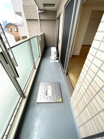 エピドール稲田堤のバルコニー|別部屋の参考写真です。