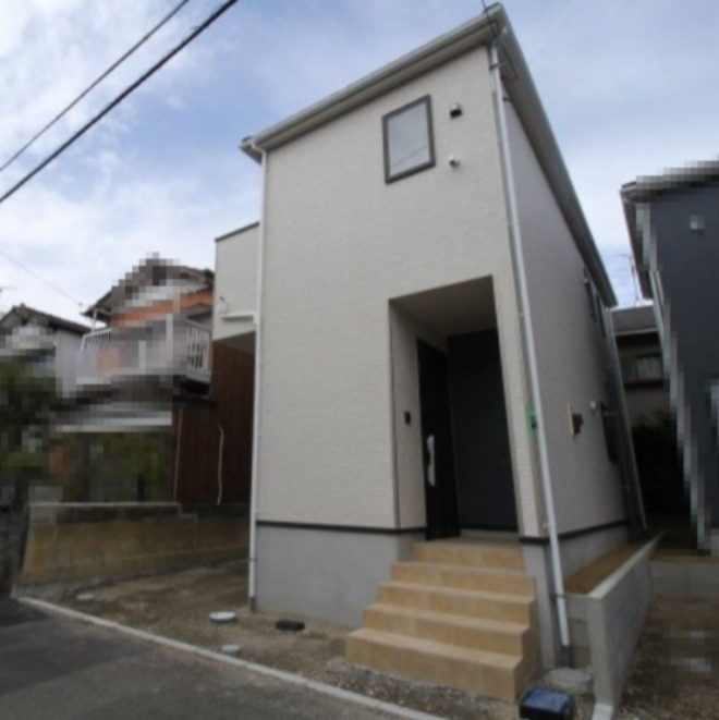 クレイドルガーデン　高知市薊野南町第1　1号棟の外観