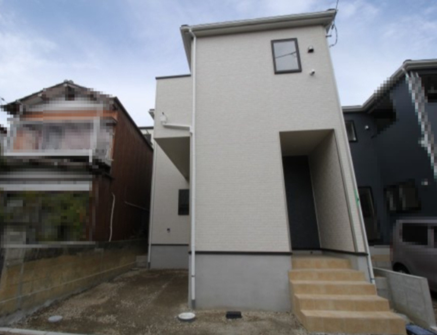 クレイドルガーデン　高知市薊野南町第1　1号棟の外観