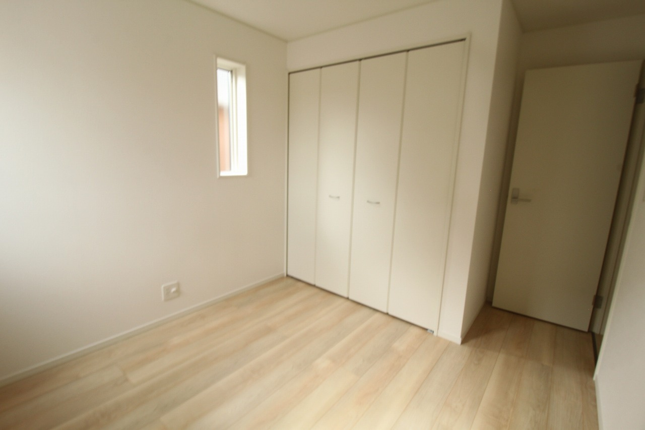 クレイドルガーデン　高知市薊野南町第1　1号棟の洋室|2Ｆ　西の部屋　5.0帖