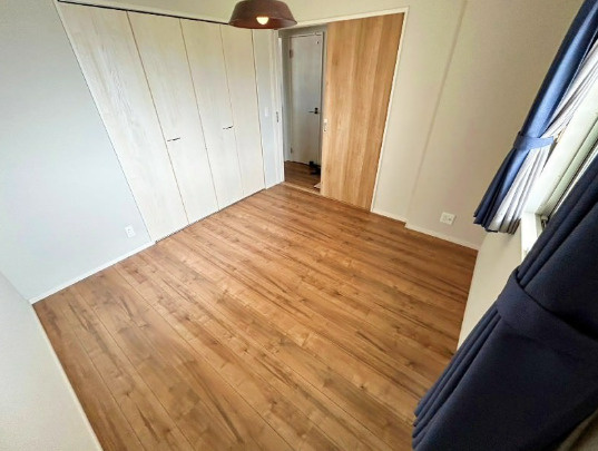 コンフォート北谷桃原パークサイドの洋室