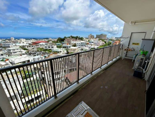 コンフォート北谷桃原パークサイドのバルコニー