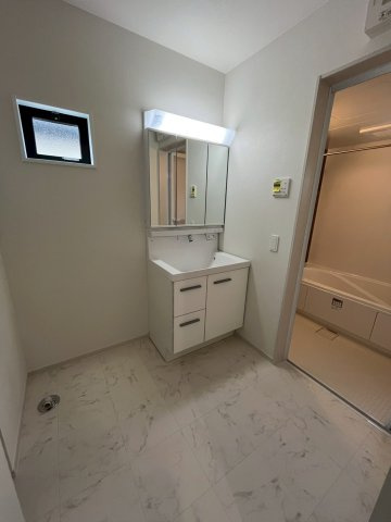 堺市東区北野田新築戸建て　1号棟の独立洗面台