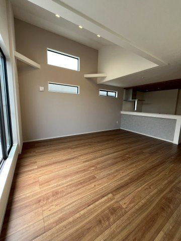 堺市東区北野田新築戸建て　1号棟の居間・リビング