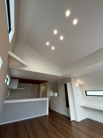 堺市東区北野田新築戸建て　1号棟の居間・リビング