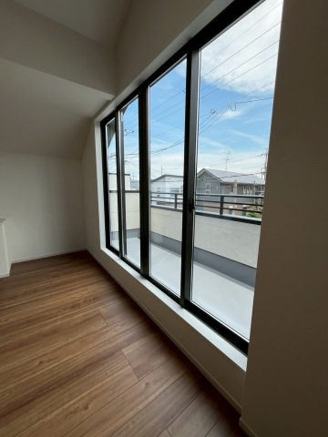 堺市東区北野田新築戸建て　1号棟の洋室