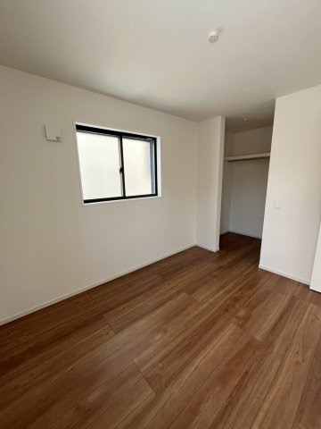 堺市東区北野田新築戸建て　1号棟の洋室