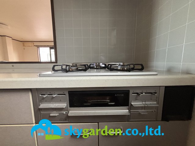 平塚市長持　中古戸建のキッチン