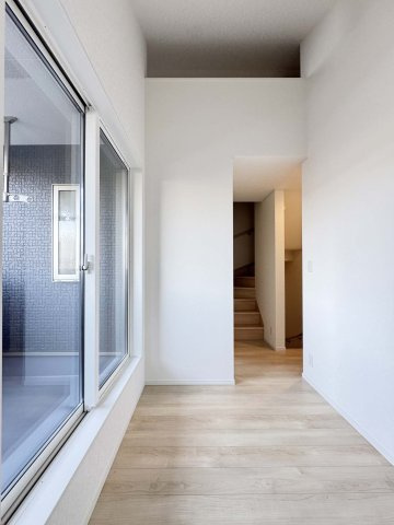 耐震+制震の家 沼隈町草深：住宅性能取得物件 1号棟のその他|2階フロア
吹き抜きの解放感ある明るいスペース