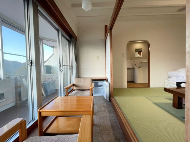 神奈川県足柄下郡箱根町仙石原　売ホテルの和室