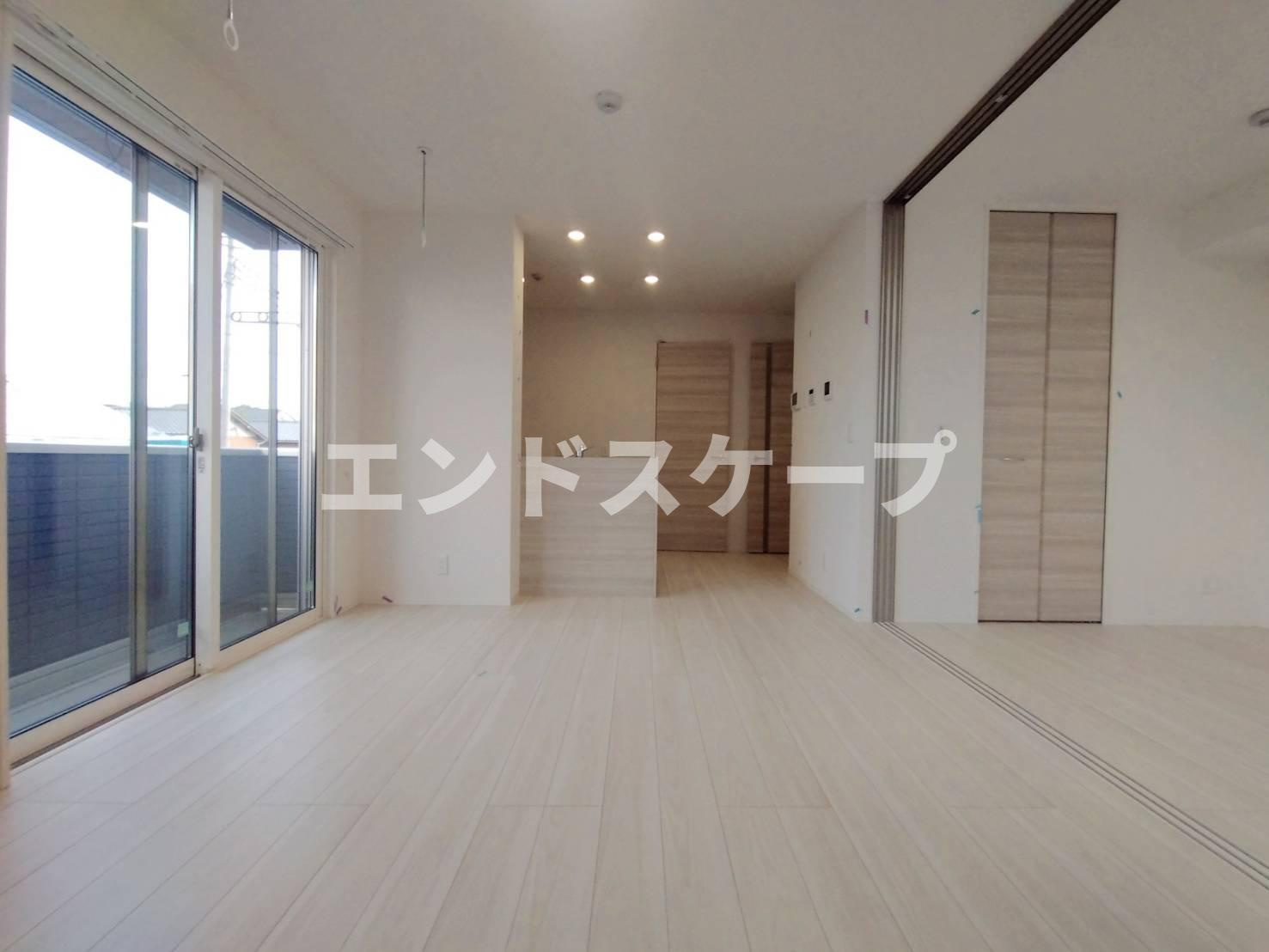フェリーチェTAKASAKI Ⅱの居間・リビング|高崎、前橋のお部屋探しはエンドスケープまで！お客様の理想お聞かせ下さい♪