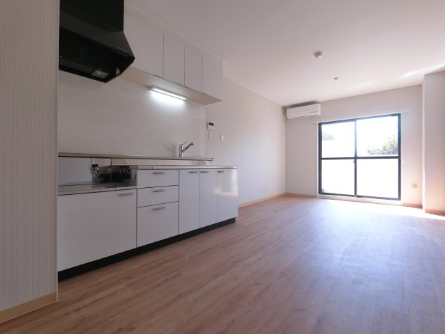 フェリス辰巳台の居間・リビング