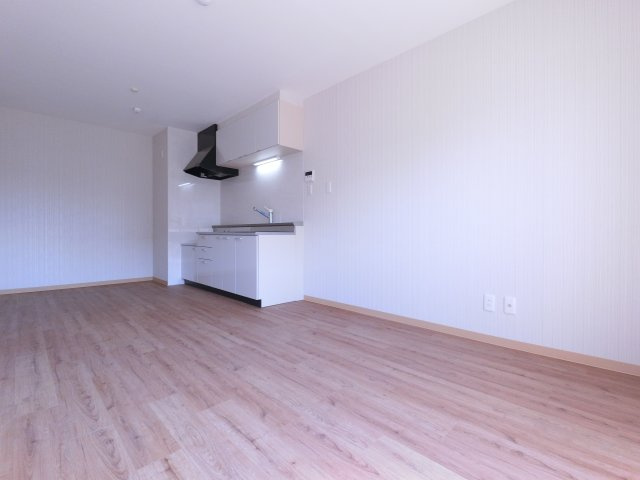 フェリス辰巳台の居間・リビング