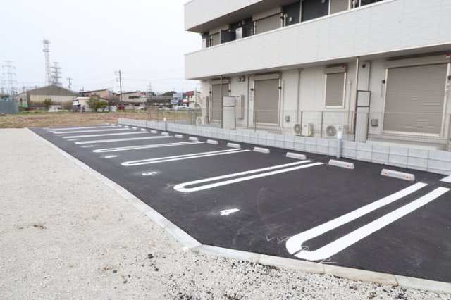 タイムズ・スクエアⅤ Twoの駐車場