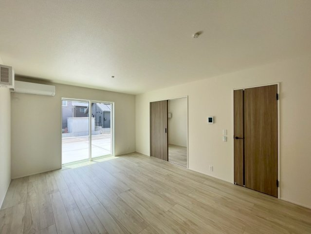 【居間・リビング】 | 高崎市新町24-1期　3号棟