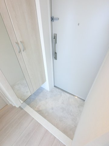 KDXレジデンス千葉中央Eastの玄関|※反転タイプ