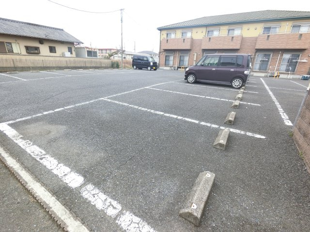 グランハイムの駐車場