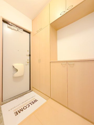 【玄関】 | さくらプラスわん B棟