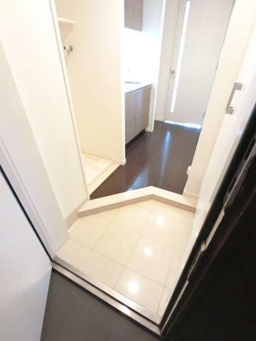 パークアクシス千葉新町の玄関|※反転タイプ