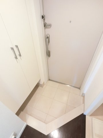 パークアクシス千葉新町の玄関|※反転タイプ