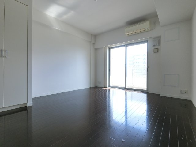 パークアクシス千葉新町の居間・リビング|※反転タイプ