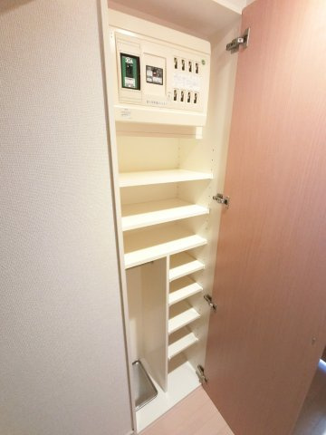 登戸N・Tステージの収納|※反転タイプ