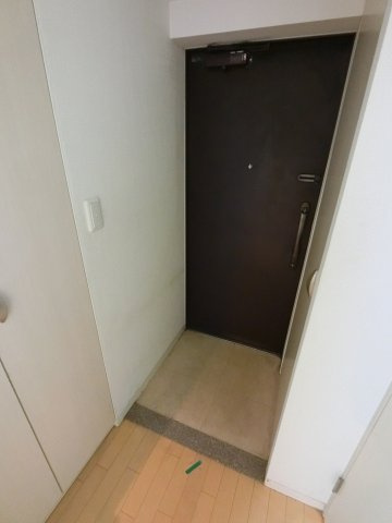 スカール千葉みなとの玄関|※反転タイプ