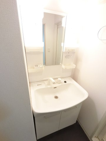スカール千葉みなとの独立洗面台