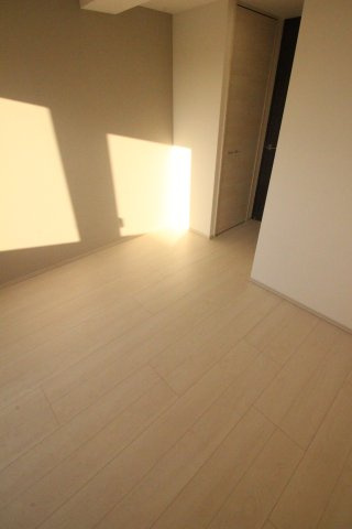 ステージファースト千葉中央の洋室